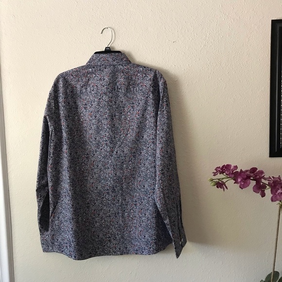 Marc Anthony Slim Fit Buttoned Shirt NWT - Picture 2 of 10